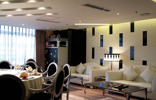 �Ƶ걳�����������˵Ě�Ϣ ���˵Ě��|