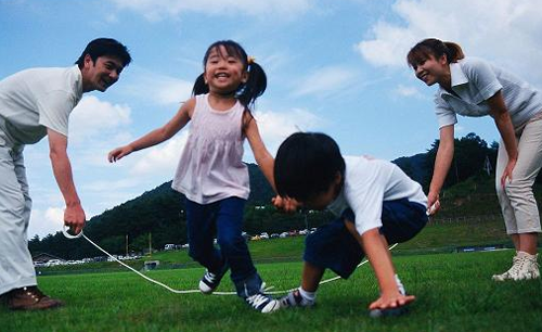 ���������c����������Ȼ�����K��ِ�oŮ��һ�ΙC(j��)��