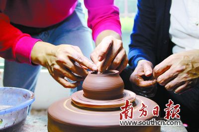 2015�Ї�����ɽ���tľ�Ҿ��Ļ����[������ʢ���_Ļ(�M�D)