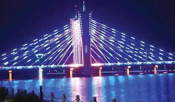 LEDܛ���l���ľŴ�(y��u)�c(di��n)��