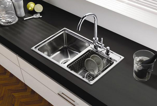 水槽企業(yè)轉型要打破常規(guī)思維 嚴于自律保證產(chǎn)品質(zhì)量