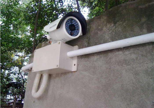 �����O(ji��n)�ذ��b�е�ע�����(xi��ng)