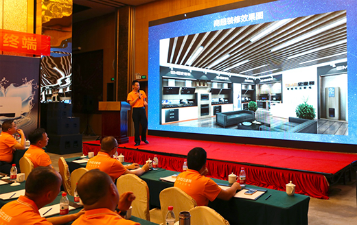 ʷ��˹S18���Ľ�(j��ng)�N�̑�(zh��n)�Է������������֮��