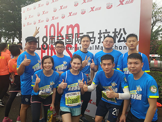 ������ˮ�����ό��R���� ���Gɫ�h(hu��n)���M�е���