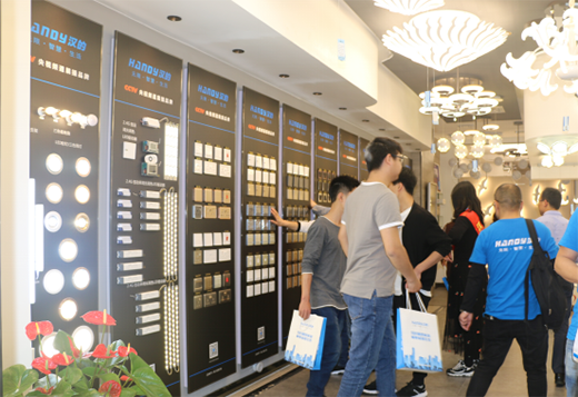 �h��늚⡰���¡��l(f��)����(hu��)�ڡ����������(zh��n)���_