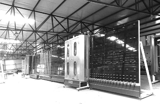 2025年全球平板玻璃市場規(guī)模預(yù)計(jì)將達(dá)1695.8億美元