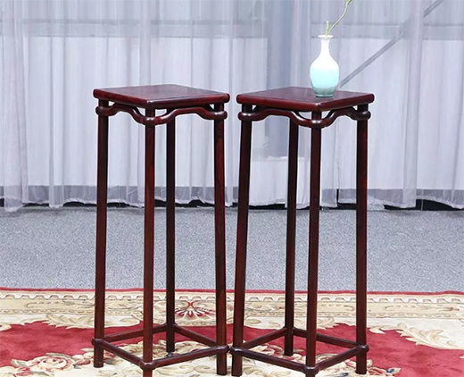 方幾，中國(guó)古典家具中既搶眼卻又含蓄的存在