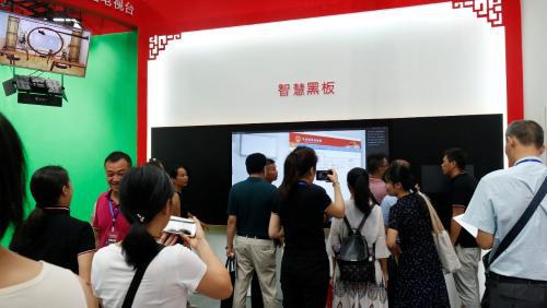 �ڰˌÏV�������b��չ���_ �����ǻۺڰ����P(gu��n)ע