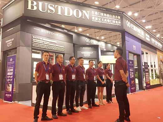 �F�(y��ng)������(hu��)�����չ� ��˹���D�T(m��n)���d�u(y��)���w