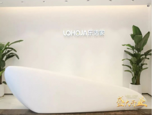 �߽��žӘ��׿�֣�׷����������I(l��ng)���ǻ�֮��