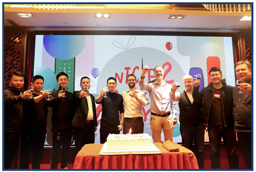 �w���������i2����c���wͬ������ل�(chu��ng)�x��!