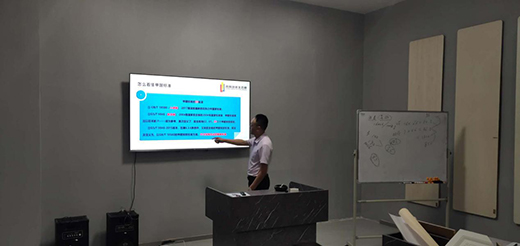 ������(chu��ng)�����B(t��i)�壺�V�{����Ӣ�� ����(chu��ng)ؔ(c��i)��δ��(l��i)