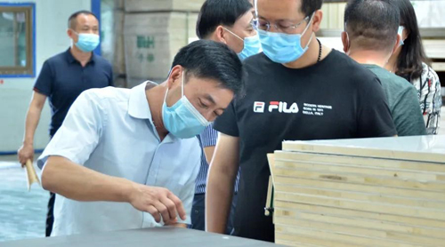 �A����о�壺��ľ�ǧ����һ�ο�Խ�������������