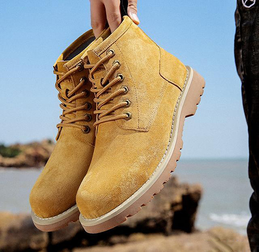 耐克、阿迪對手來了，中國鞋品牌低調(diào)復(fù)出，日銷破五萬