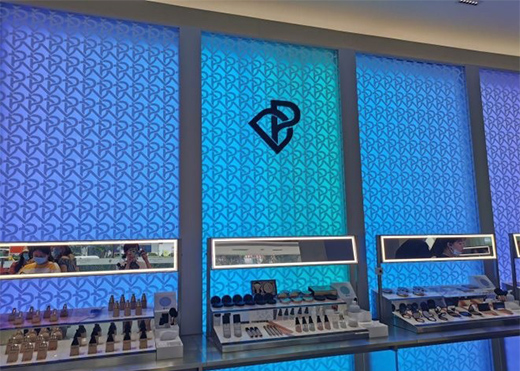 �D(zhu��n)��(zh��n)���� ��������ƽ��ľ�ϵĻ��yƷ��I(y��)