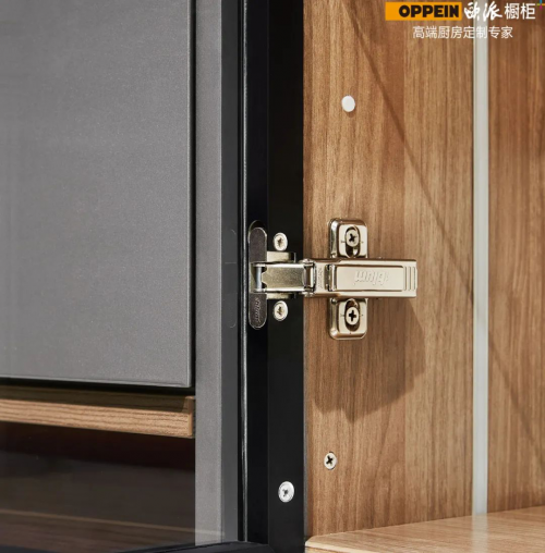 �W�ə��񣺰��պ����M�����������îa(ch��n)Ʒ��Ʒ��