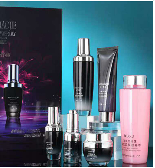 �ИI(y��)�еľ�Ӣ �������x���yƷ�_���A�������I(y��)