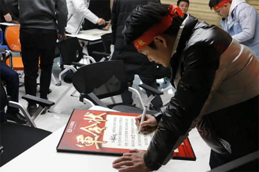 �ƾֶ��ơ����I(l��ng)δ�� | ٤�{(l��n)����2021ȫ�����̷����(qi��ng)�݆���