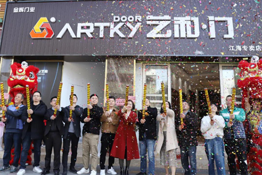 ����ף�R���T�Y��ˇ�͌��u��ʢ���_�I(y��)!