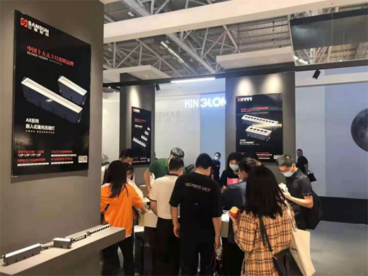 ���ڕr�мҾ��O(sh��)Ӌ��ʢ���_Ļ ����������Ů���