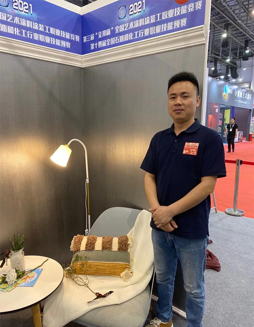 ������ˇ�gͿ�ϬF�����ܸ�ِ���R��һ��������(chu��ng)�rֵ