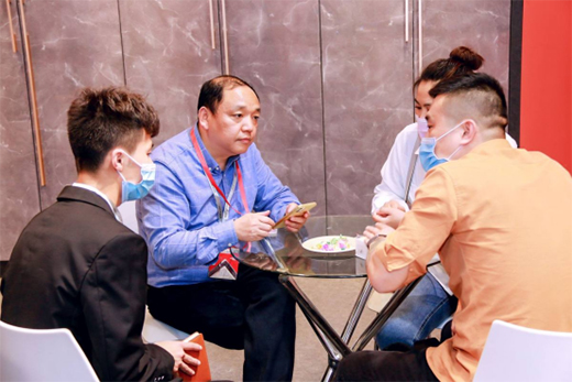 ��Ҋ��ȫ�ݶ����ذ������������H�Ҿ�չ�[��