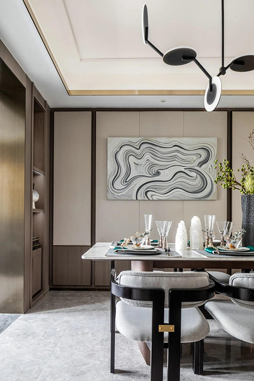 �����¾����������������F(xi��n)����ʽ