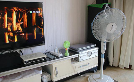 ��ȫ�ֺ�����aigo ��λ���L(zh��ng)������(18W����)�w�(y��n)