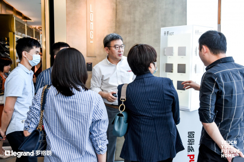 �_�����ݾ�TOUCH��δ�Rϵ�����ܼҾӽ�Q����ȫ�°l(f��)��