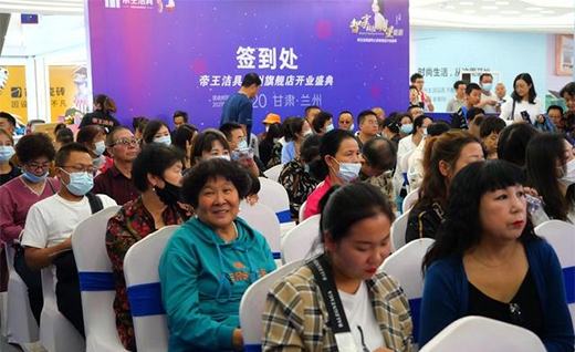 �������Ƽ�������⠻ݡ����������m����Ş���µ�ʢ��