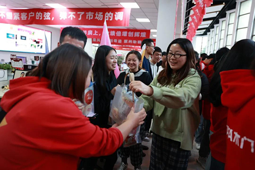 TATAľ�T�pʮһȫ�W(w��ng)�۷e�ɽ��~12.5�|�����T���Ƹ߳�!