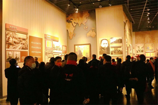 �������� �^�l(f��)�D��(qi��ng) �f��Ʒ�����M(j��n)���˹��� �؜ؼtɫ�Ļ�