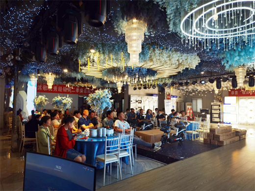 ��ϲ�y���l(w��i)ԡ�B�Ƹ۵؅^(q��)�׈�(ch��ng)�_(k��i)�P��(hu��)�h�A�M�ɹ�!�F(xi��n)��(ch��ng)ӆ���ư��f(w��n)!