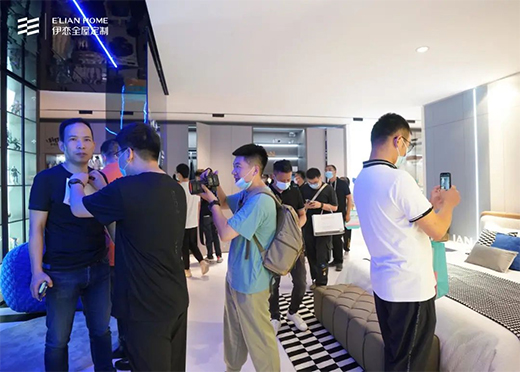 �Wҫ���������ȫ�ݶ�������չ�F(xi��n)����ɫ���L��