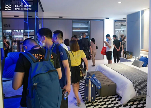 閃耀羊城，伊戀全屋定制自信展現(xiàn)“出色”風(fēng)采